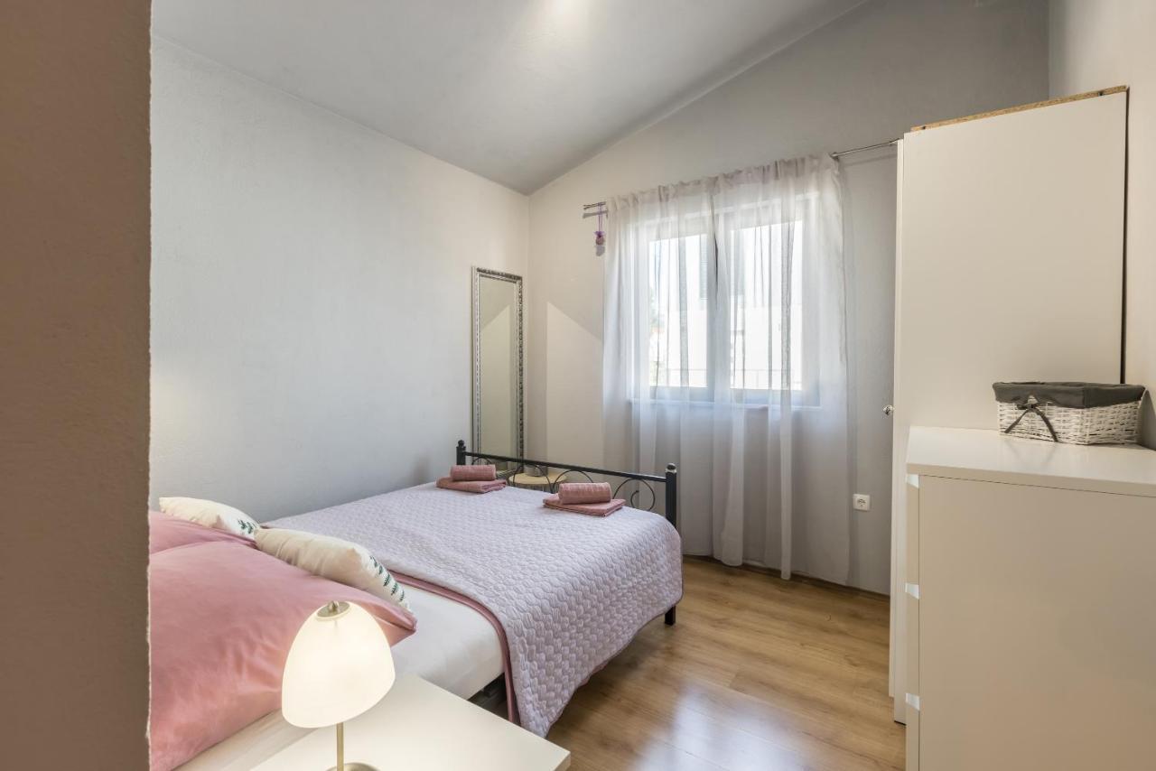 Apartment Lamaro คาชเตลา ภายนอก รูปภาพ