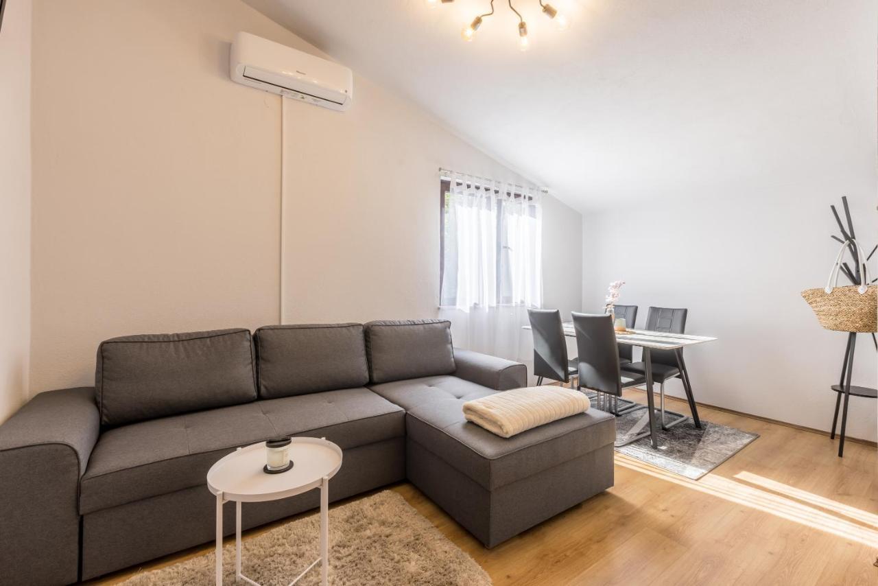 Apartment Lamaro คาชเตลา ภายนอก รูปภาพ
