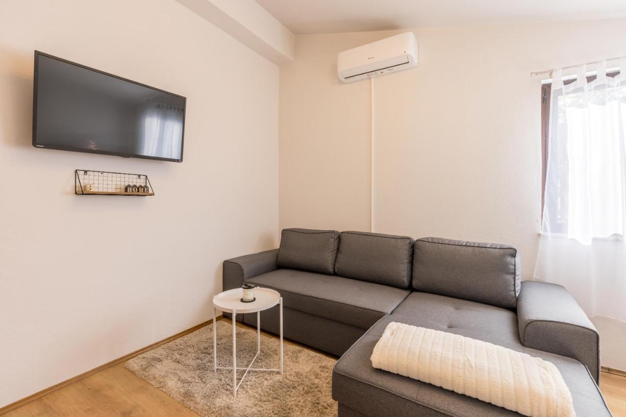 Apartment Lamaro คาชเตลา ภายนอก รูปภาพ